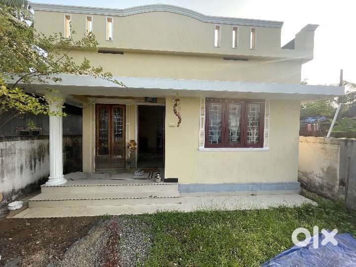 Beautiful house ( ideal for small family)