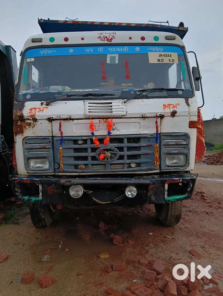 Tata hiywa 12 wheeler