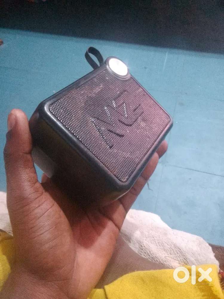 Mz Bluetooth speaker