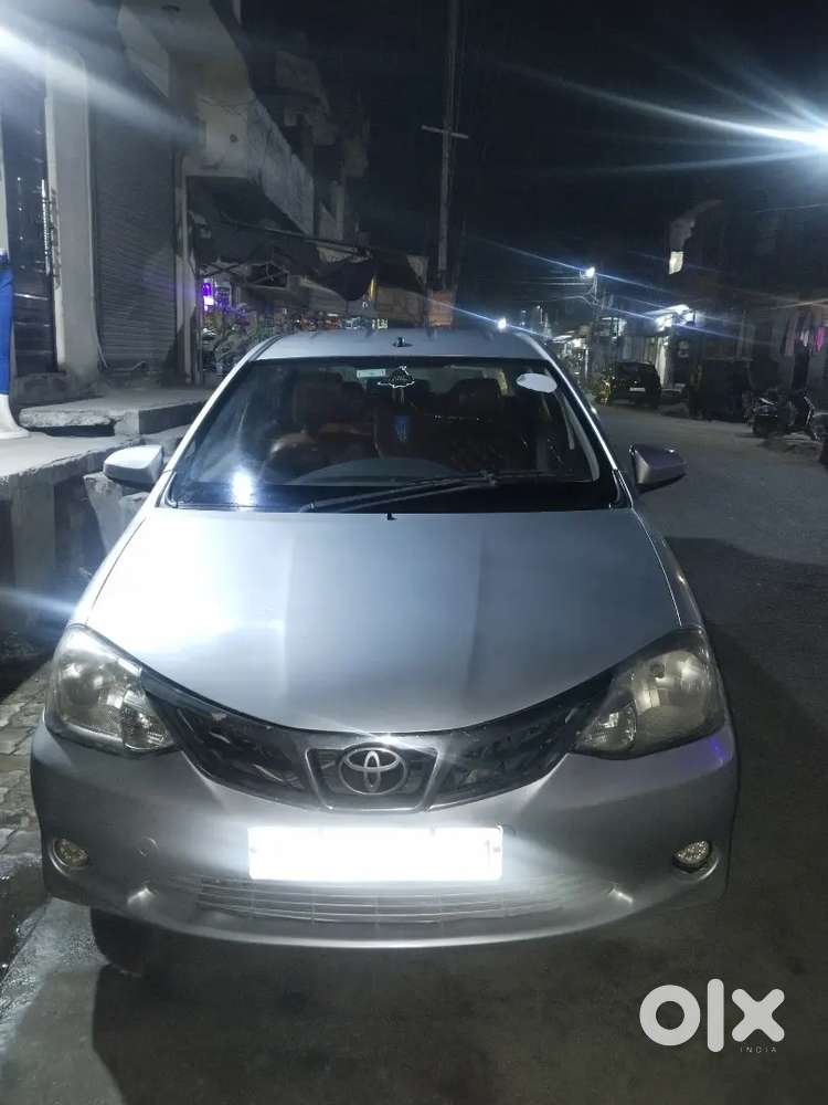Toyota Etios 2014 Diesel 100000 Km Driven