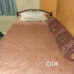 Singal bed सिंगल बेड विकणे आहे 3000rs