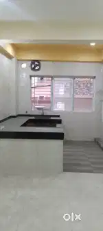 1 BHK Flat for Rent – Prime Roadside Location
