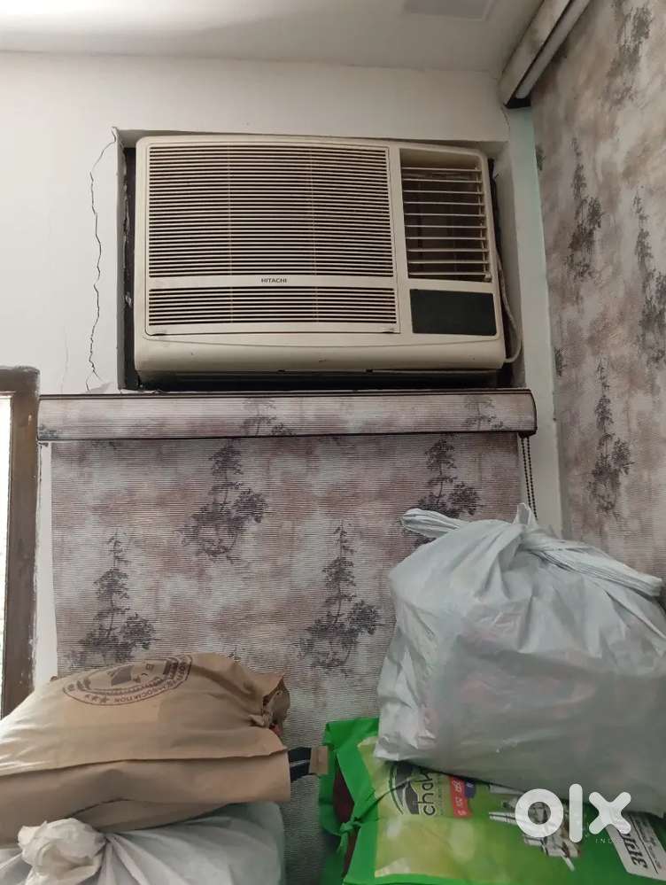 Hitachi AC 1.5 ton window
