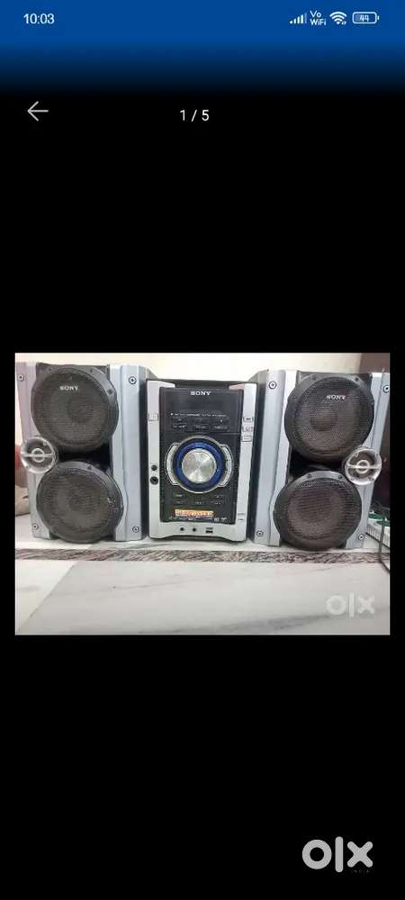 Sony only 2 speakers original