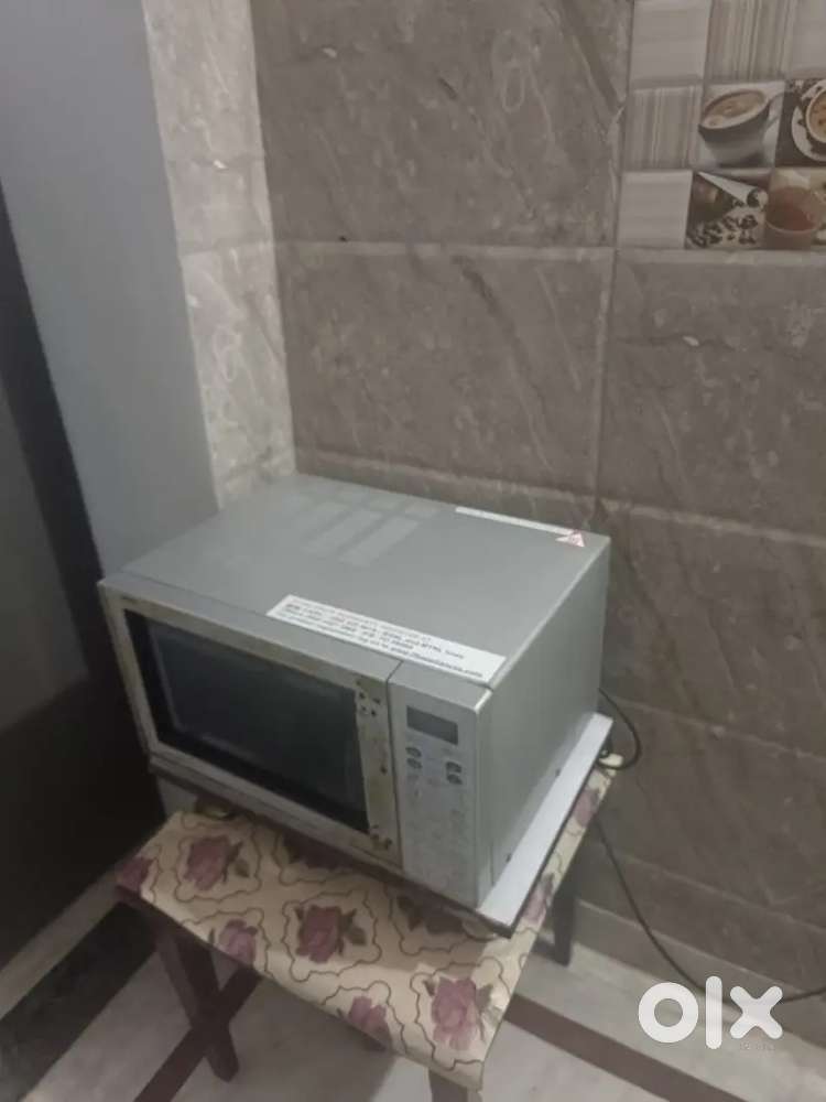 It is a microwave 10 litre