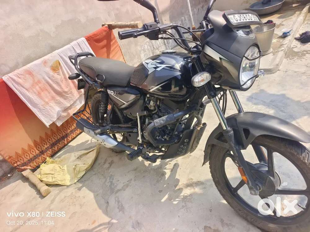 100% condition both tyre new