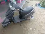 Gaadi my koii kam nhi hai sister gaadi ko chalati thi ,