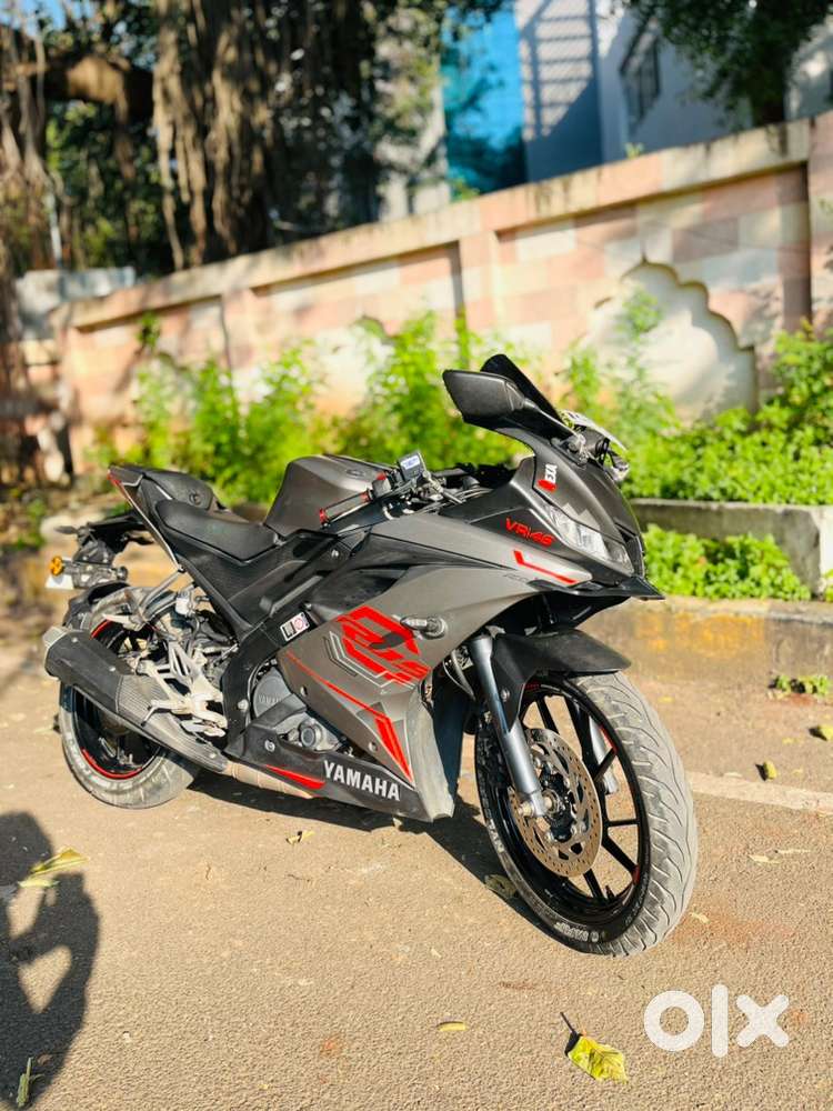 Yamaha R15 V3