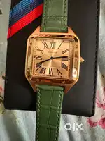 Leather strap mens wrist watch
