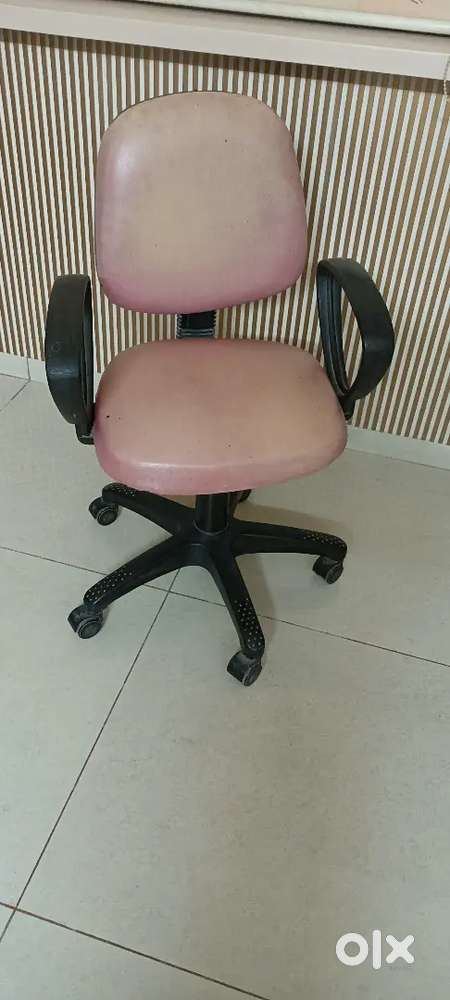Plastic Chairs & Office Chair for Sale