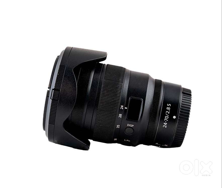 Nikon 24-70mm F/2.8 Lens