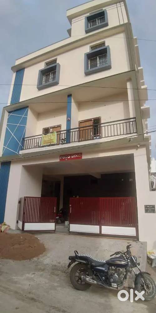 It's indipendent 1room kitchen... 24 water supply, cctv, fan, geyser..