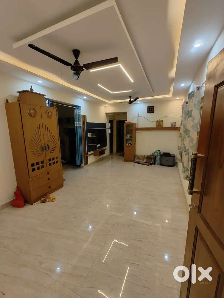 1.5 years Old, 2 BHK, EAST FACING 1st Floor 1116 Sqft, Furnished