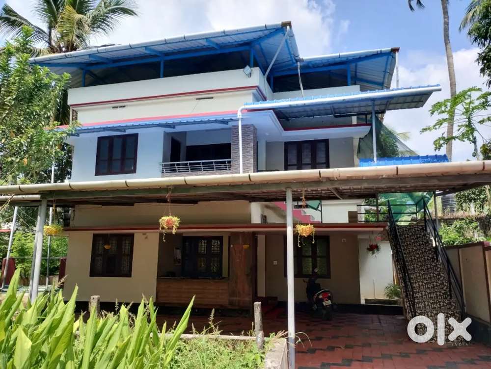 Spacious Upper House For Rent - Ideal for Families or Professionals