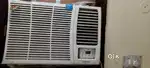 Selling three yr old voltas ac 1.5 ton gas problem