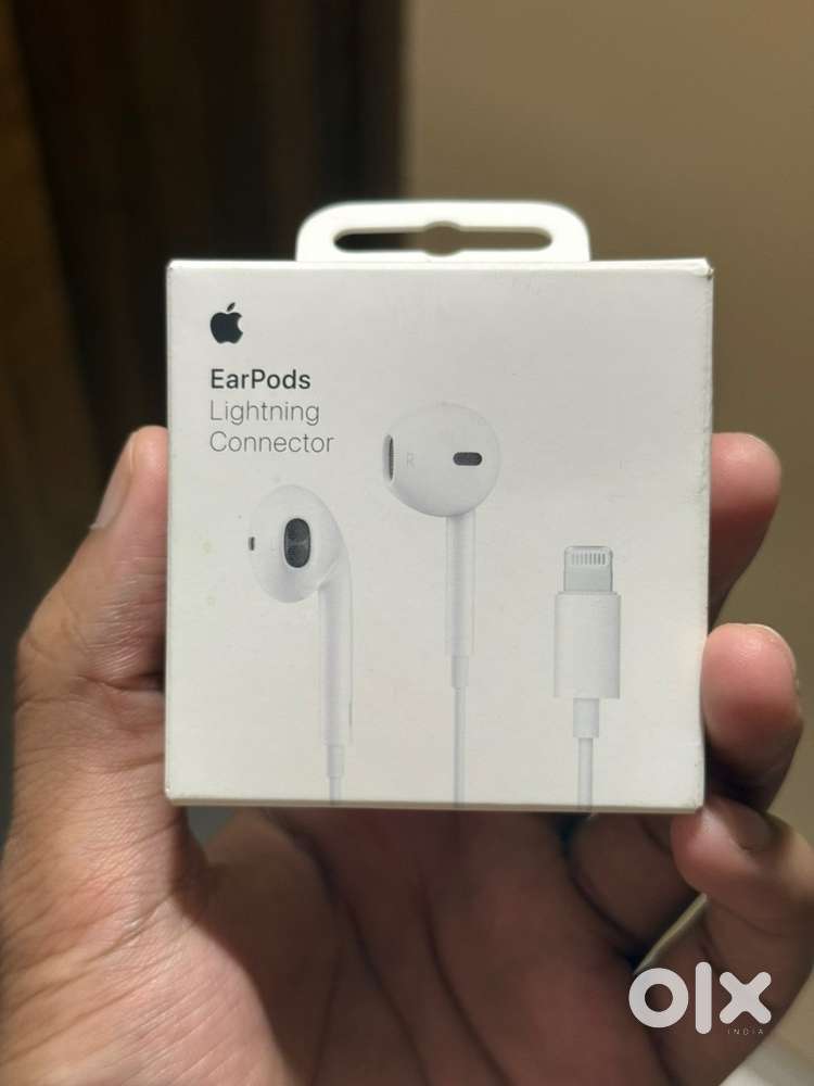 EarPods lightning connector