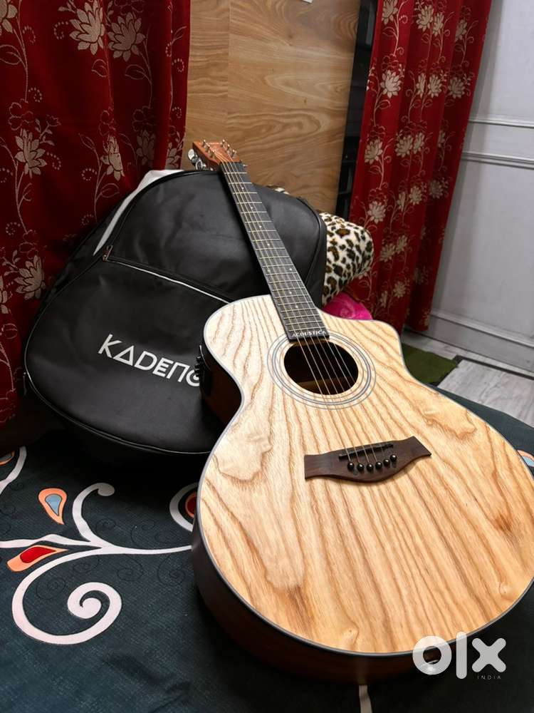Kadence guitar