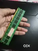 Intel Core 2 Duo E4300 CPU + 1 GB DDR2 RAM –