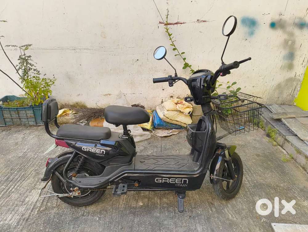Green udaan electric scooter