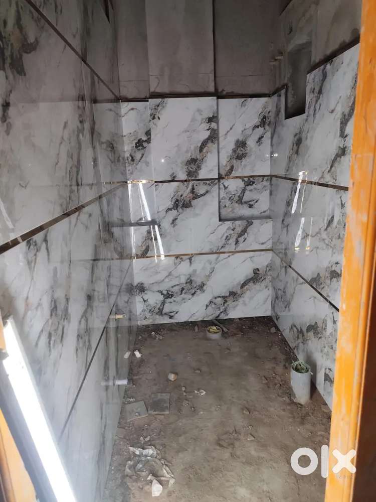 Tiles contractor
