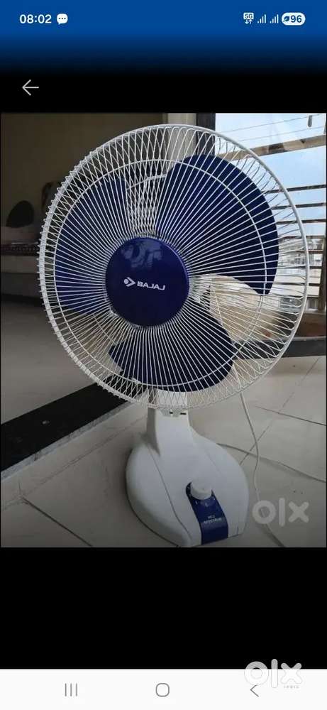 Bajaj NEO table Fan