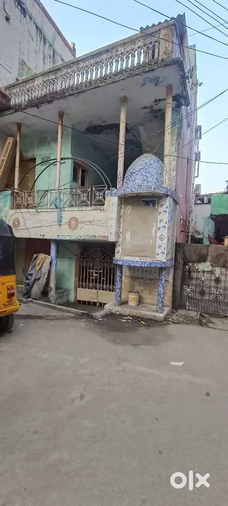 SALE 1273 Sq Perambur Old house Frontage 19½ ft East Facing Nr Venus