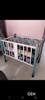 Kids cradle or cot