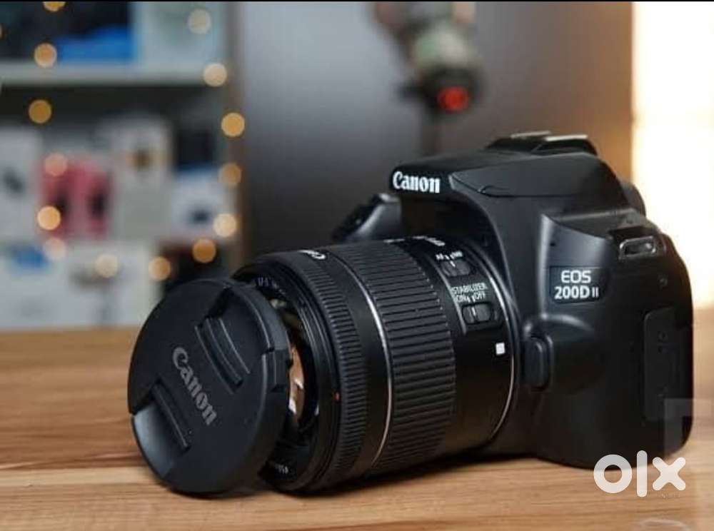 Canon 200D mark 2 (4k) with 50mm prime lens