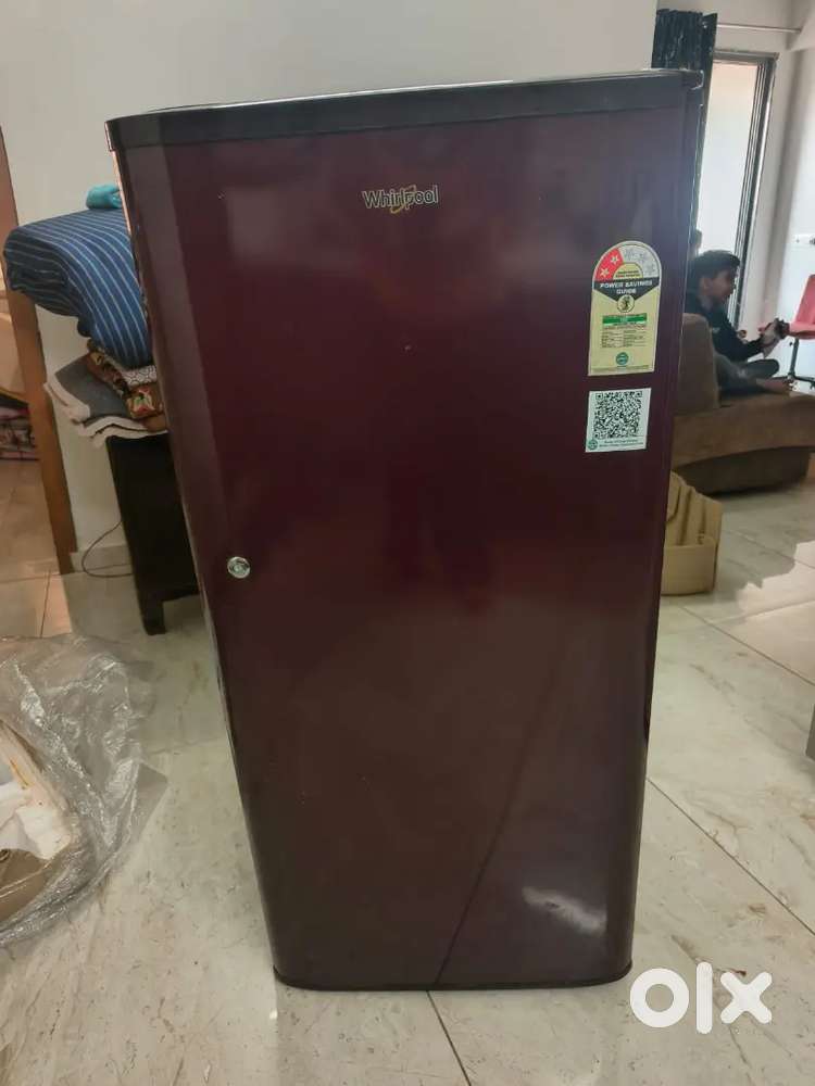 Whirlpool Refrigerator 180 ltr (06 months)
