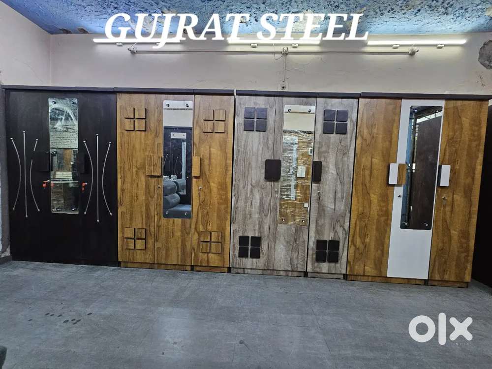 3door wardrobe size 75by48