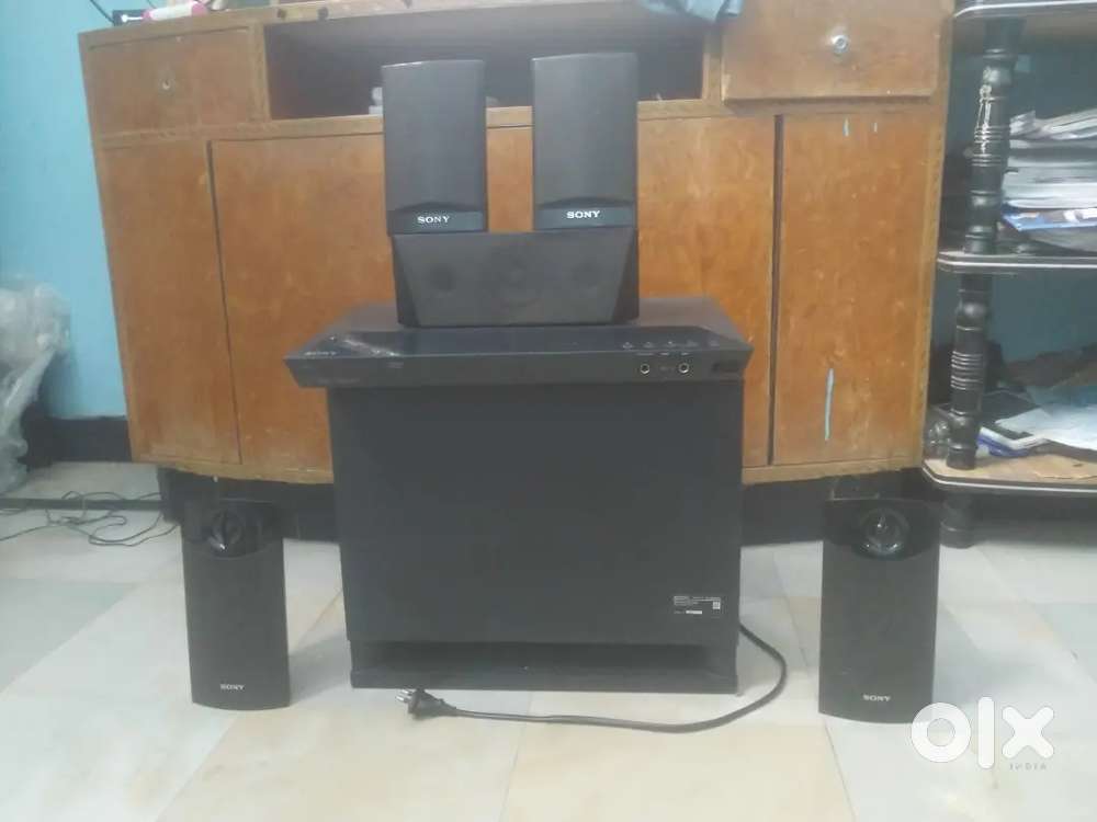 Sony home theatre DZ350 1000W