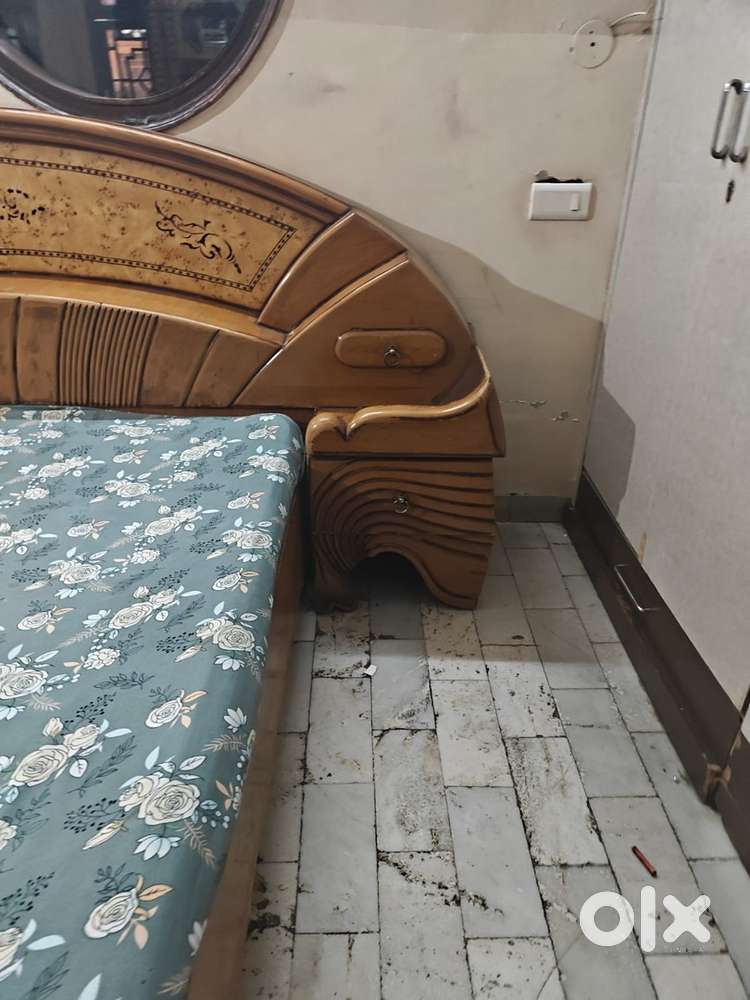 Double bed with drawers