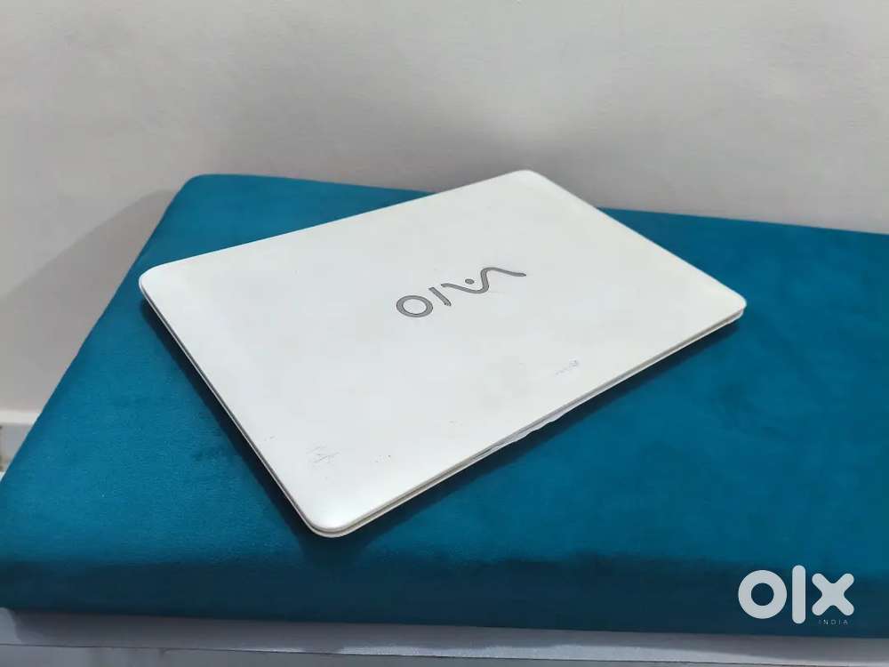 Sony svf series laptop 
i3 3rd generation