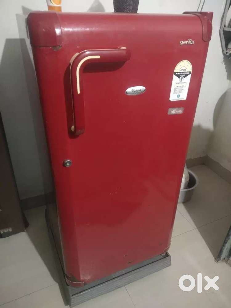 Refrigerator Whirlpool refrigerator