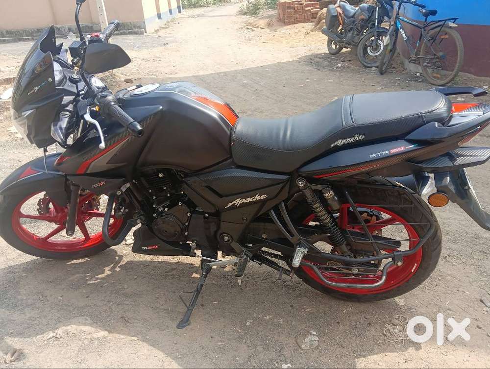 TVS RTR 160