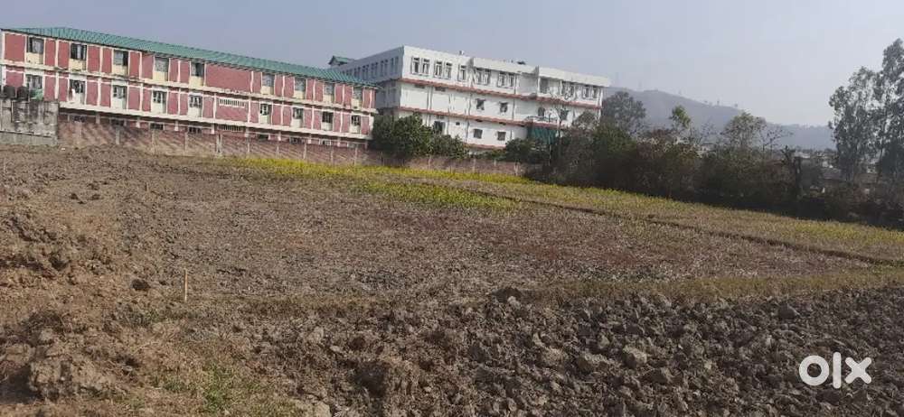 Ugently sale for 20 points location thoubal wangmataba college road.