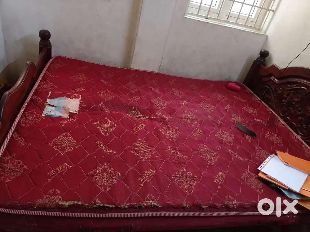 Kurlon bed