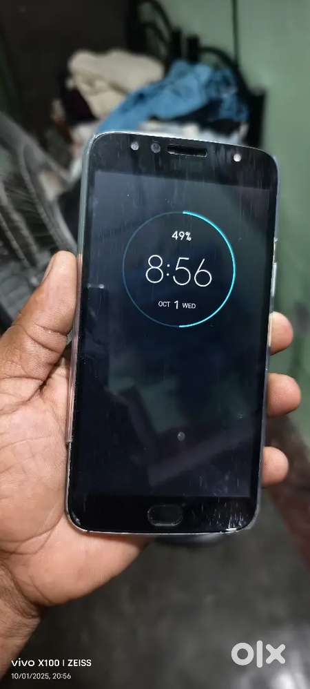 Moto g5s plus 4+64gb