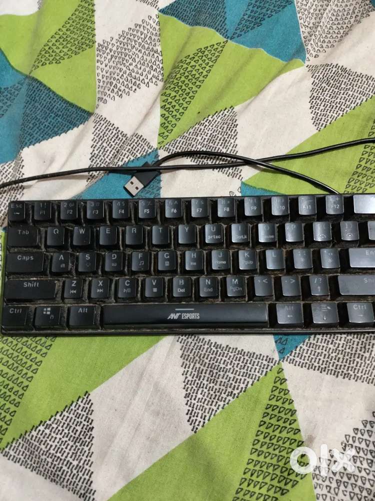 Gameing mouse, with mic and keyboard