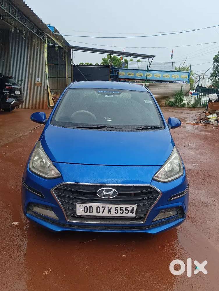 Hyundai Xcent with fancy number for sell