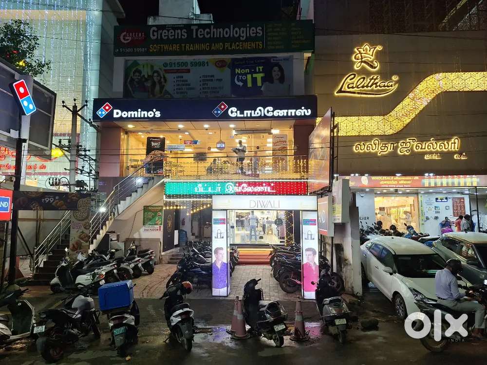 Peter England Showroom