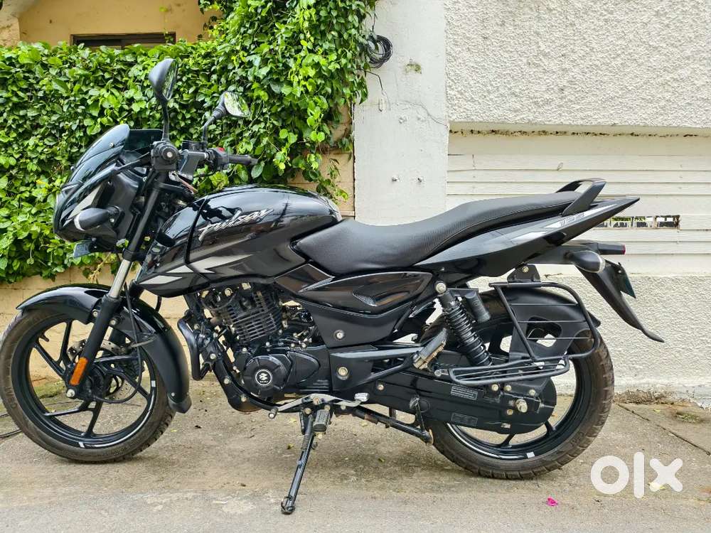 BAJAJ PULSAR 125, 8 MONTH OLD BIKE