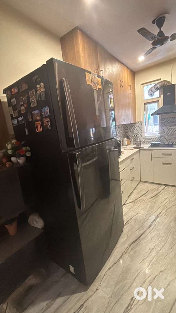 Samsung fridge 670 liters