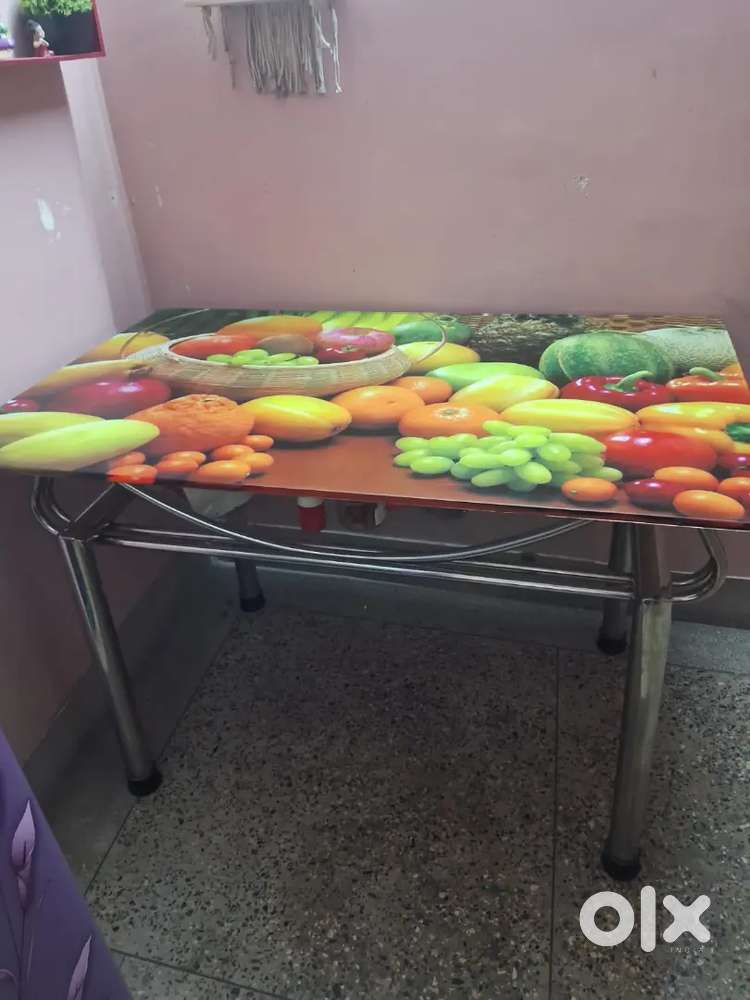 Dining table 6 sitting dining table