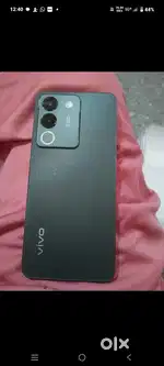 Good condition Vivo 200y 5g phone only 9000 fixed price
