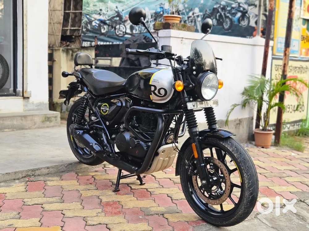 ROYAL ENFIELD HUNTER 350 FULLY NEW CONDITION BIKE