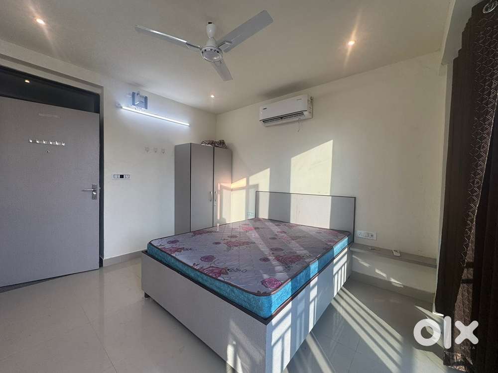 FURNISHED STUDIO FLAT FOR RENT IN PANCHSHEEL NAGAR