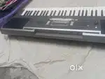 Yamaha psrE353