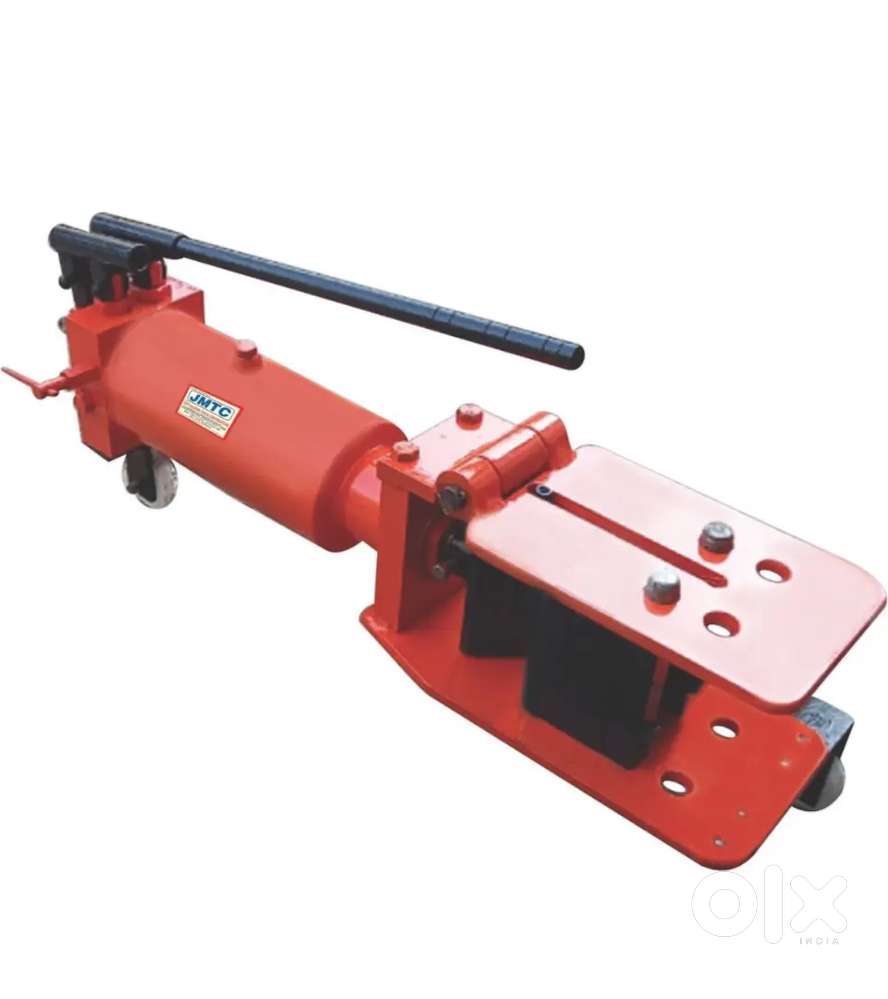 Busbar bending machine