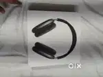 Apple headphone max